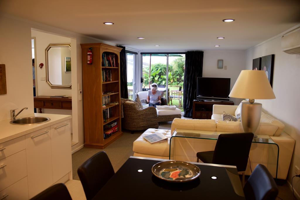 Sunny Glen Cottage Waikanae Kültér fotó